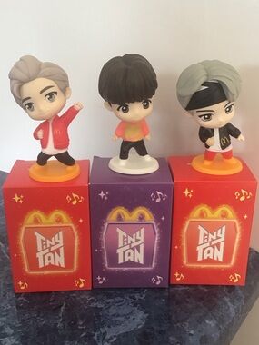 McDonald’s Happy Meal BTS Tiny Tan V RM Suga Throwback Encore Toys Figures